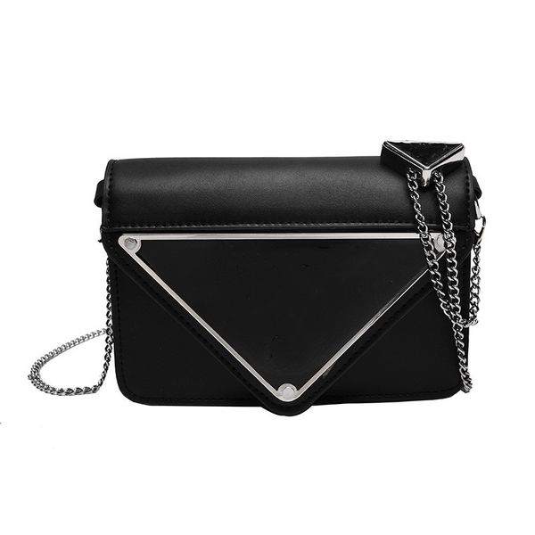 2022 new fashion handbag brand letter simple messenger bags designer bag super fire black small handbags pu shoulder bag color 3
2022 new fashion handbag brand letter simple messenger bags designer bag super fire black small handbags pu shoulder bag color 3