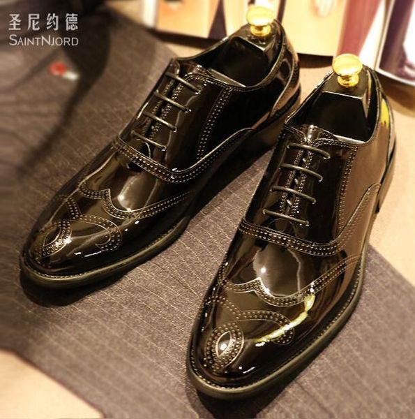 итальянская black bullock вырезана oxford обувь британского стиля мужской свадебного платье обувь формального бизнес яркой кожа оксфорд
итальянская black bullock вырезана oxford обувь британского стиля мужской свадебного платье обувь формального бизнес яркой кожа оксфорд