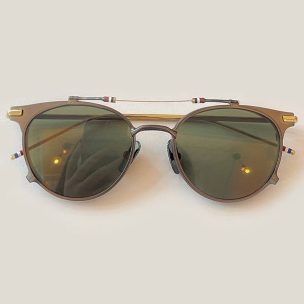 2021 new titanium frame brand sunglasses women men classic retro round sun glasses for male uv400 pjb9, White;black
2021 new titanium frame brand sunglasses women men classic retro round sun glasses for male uv400 pjb9, White;black