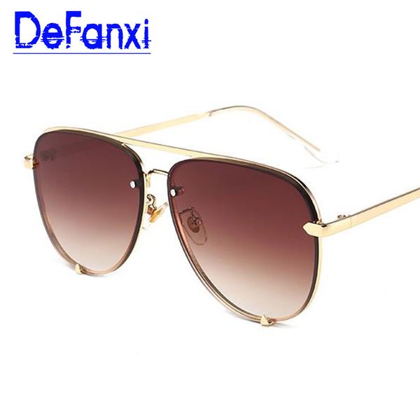 new 2020 pilot gradient sunglasses women men fashion brand designer vintage mirror sun glasses for women alloy frame uv400, White;black
new 2020 pilot gradient sunglasses women men fashion brand designer vintage mirror sun glasses for women alloy frame uv400, White;black