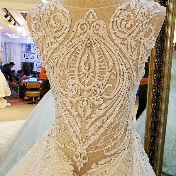lace embroidery wedding dresses ball gowns with illusion back sirena vestidos de novia crystals beaded luxury wedding gowns bride dress, White 
lace embroidery wedding dresses ball gowns with illusion back sirena vestidos de novia crystals beaded luxury wedding gowns bride dress, White