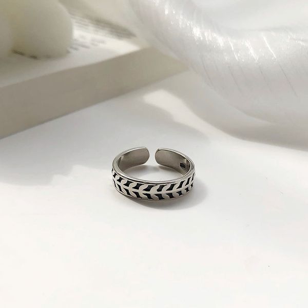 s925 pure silver thai silver old leaves olive leaf ring cool wind bungee personality ring adjustable female
s925 pure silver thai silver old leaves olive leaf ring cool wind bungee personality ring adjustable female