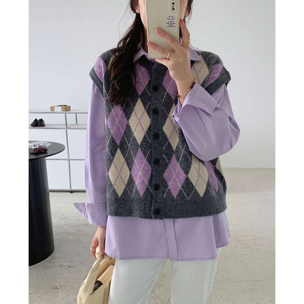 weisong 2021 spring new korean fashion knitted waistcoat diamond check round neck sweater, Black;white
weisong 2021 spring new korean fashion knitted waistcoat diamond check round neck sweater, Black;white