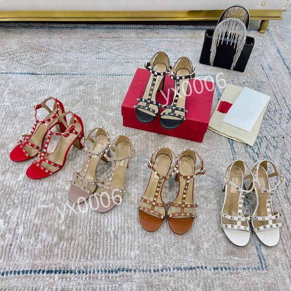 designer rhyton shoes beige men trainers vintage luxury chaussures ladies shoe fashion sneakers wave mouth sneaker yh211204, Red;white
designer rhyton shoes beige men trainers vintage luxury chaussures ladies shoe fashion sneakers wave mouth sneaker yh211204, Red;white