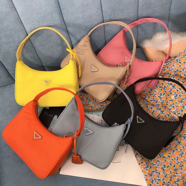 fashion women's re-edition 2000 tote nylon leather shoulder bag luxury designer women's shoulder bag crossbody bags handbag
fashion women's re-edition 2000 tote nylon leather shoulder bag luxury designer women's shoulder bag crossbody bags handbag