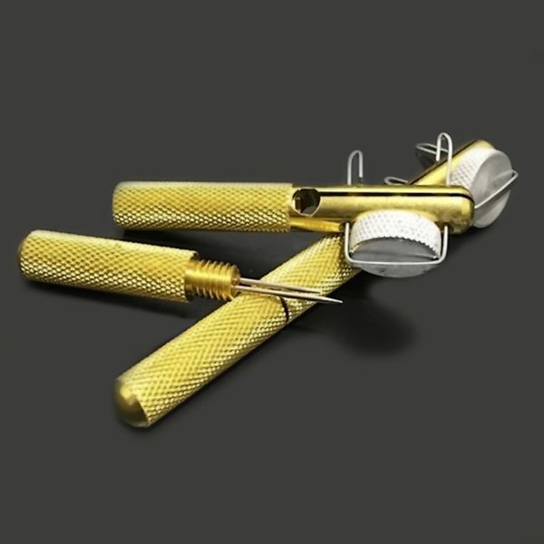 2020 алюминиевый сплав лески hook tier двуглавый иглы сучки tie рыболовные принадлежности устройства линия узловязатель fishhook галстуков
2020 алюминиевый сплав лески hook tier двуглавый иглы сучки tie рыболовные принадлежности устройства линия узловязатель fishhook галстуков