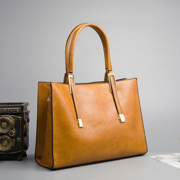leather women shoulder bags vintage large capacity tote handbag european style designer crossbody bag sac a main femme
leather women shoulder bags vintage large capacity tote handbag european style designer crossbody bag sac a main femme