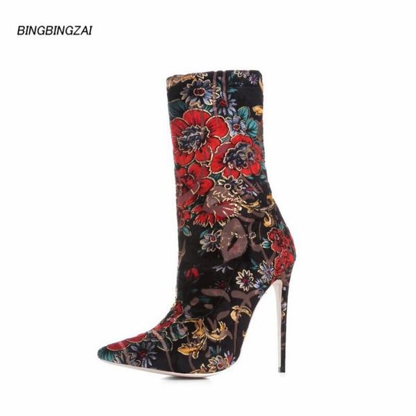 boots bzai pattern superior quality embroidered short shoes woman 12cm thin heels pointed toe fashion show big code 34-44 45, Black
boots bzai pattern superior quality embroidered short shoes woman 12cm thin heels pointed toe fashion show big code 34-44 45, Black