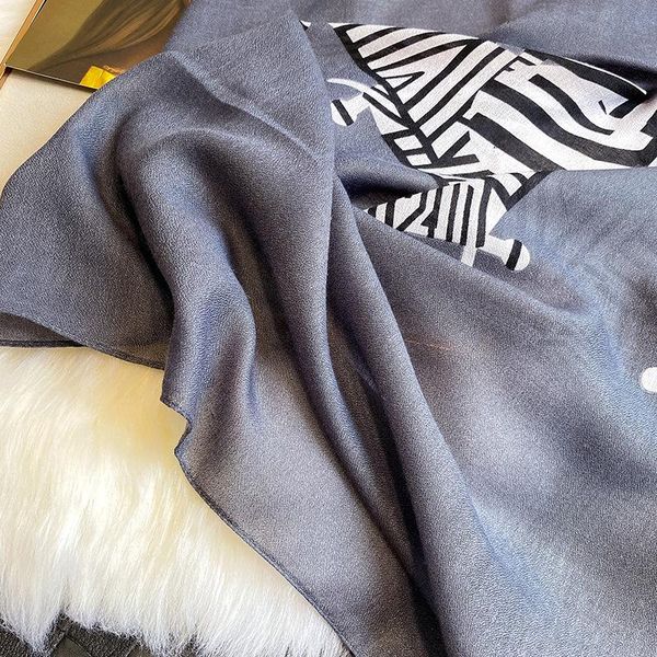 2020 новый зимний шарф женский хиджаб шали палантины zebra для печати пашмины осень теплый шарф женский платки повязки jllyyl yy_dhhome, Blue;gray
2020 новый зимний шарф женский хиджаб шали палантины zebra для печати пашмины осень теплый шарф женский платки повязки jllyyl yy_dhhome, Blue;gray