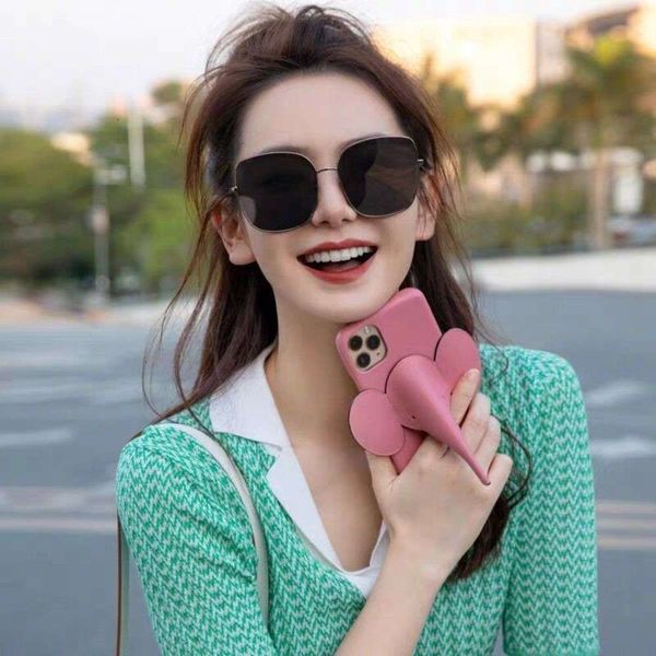 wei star same sunglasses women's qi big face show thin round face sunglasses women's new big frame for myopia in 2021, White;black
wei star same sunglasses women's qi big face show thin round face sunglasses women's new big frame for myopia in 2021, White;black