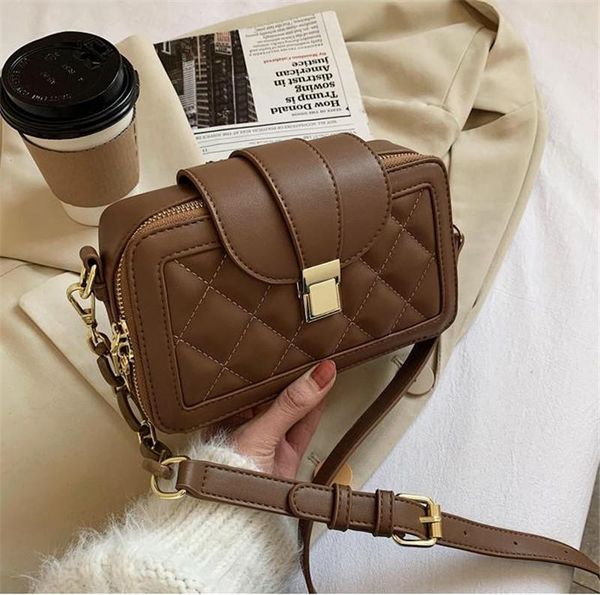 shoulder bags 2021 fashion luxury women bag lattice diamond thread embroidery pu leather lock crossbody ladies small square
shoulder bags 2021 fashion luxury women bag lattice diamond thread embroidery pu leather lock crossbody ladies small square