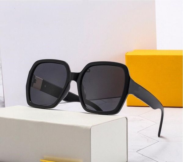 new fashion designer women sunglasses large square frame goggles uv protection eyewear popular avant-garde style, White;black
new fashion designer women sunglasses large square frame goggles uv protection eyewear popular avant-garde style, White;black