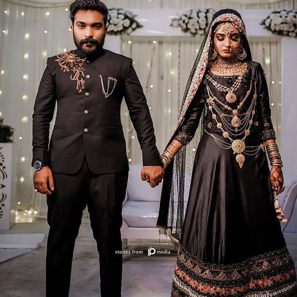2021 black mens suits man groom tuxedos algerina stage suit wedding suits for men 2 pieces (jacket+pants), Black;gray
2021 black mens suits man groom tuxedos algerina stage suit wedding suits for men 2 pieces (jacket+pants), Black;gray