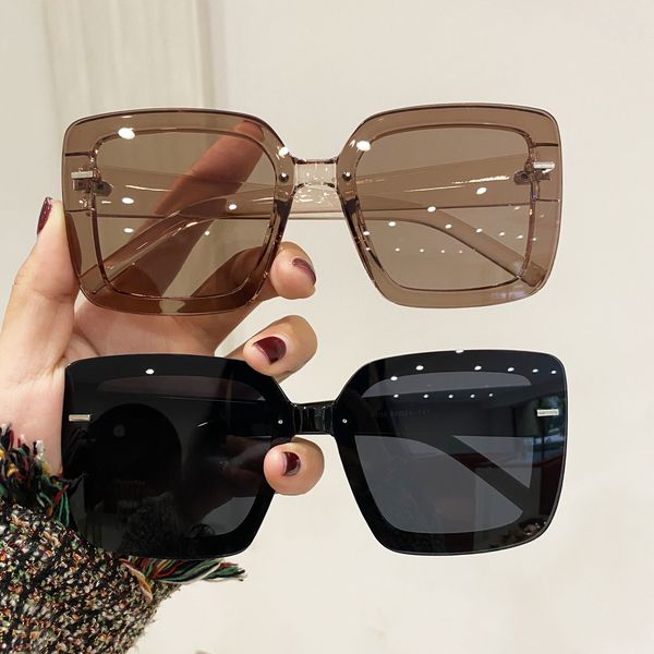 korean version of new black square large frame for women to show face in the street and anti ultraviolet sunglasses, White;black
korean version of new black square large frame for women to show face in the street and anti ultraviolet sunglasses, White;black