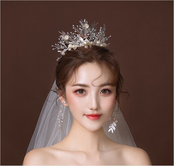 wedding dress headdress bride xianmei baroque crown hair ornament korean wedding atmosphere crown ornament female hair band
wedding dress headdress bride xianmei baroque crown hair ornament korean wedding atmosphere crown ornament female hair band