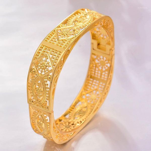 bangle wando 1pcs/lot dubai gold color bangles for women vintage bride wedding bracelet africa arab jewelry1, Black
bangle wando 1pcs/lot dubai gold color bangles for women vintage bride wedding bracelet africa arab jewelry1, Black