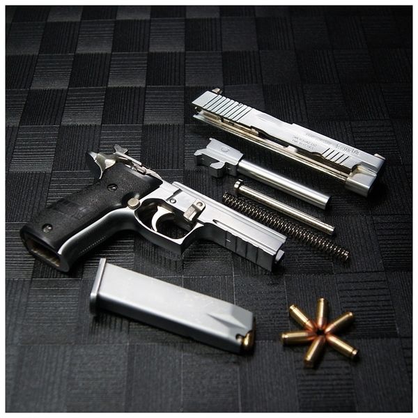 691: 2.05 boy gift simulation alloy toy all metal model shell throwing gun cannot be fired
691: 2.05 boy gift simulation alloy toy all metal model shell throwing gun cannot be fired