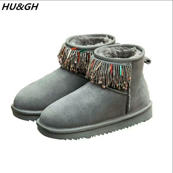 new winter 2020 fringed nail-beaded leather snow boots, and stylish women's cotton boots, Black
new winter 2020 fringed nail-beaded leather snow boots, and stylish women's cotton boots, Black