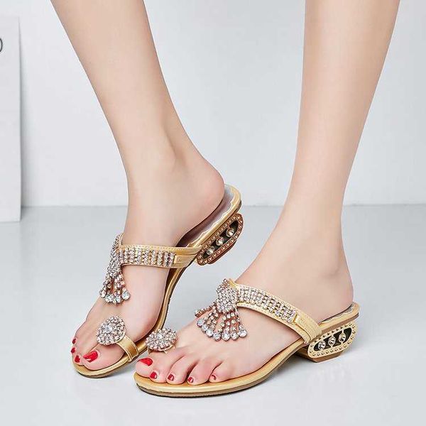 new summer rhinestone fashion middle beaded toe cover thick heel tassel sandals, Black
new summer rhinestone fashion middle beaded toe cover thick heel tassel sandals, Black
