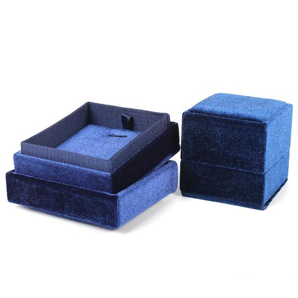 navy blue korea velet earrings jewelry box for female wedding rings key chain necklaces packaging gift showing case, Pink;blue
navy blue korea velet earrings jewelry box for female wedding rings key chain necklaces packaging gift showing case, Pink;blue