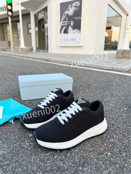 2022 luxurys designers boots mens shoes low-calfskin sneakers rubber sole heat embossed causal shoe outdoor sports trainers with bands kfm22, Black
2022 luxurys designers boots mens shoes low-calfskin sneakers rubber sole heat embossed causal shoe outdoor sports trainers with bands kfm22, Black