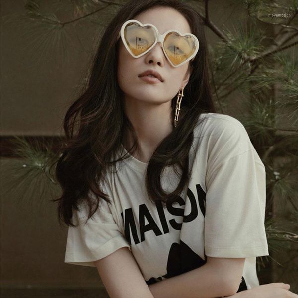 fashion design love heart shaped sunglasses for women retro gafas sunglasses lady shades vintage uv4001, White;black
fashion design love heart shaped sunglasses for women retro gafas sunglasses lady shades vintage uv4001, White;black