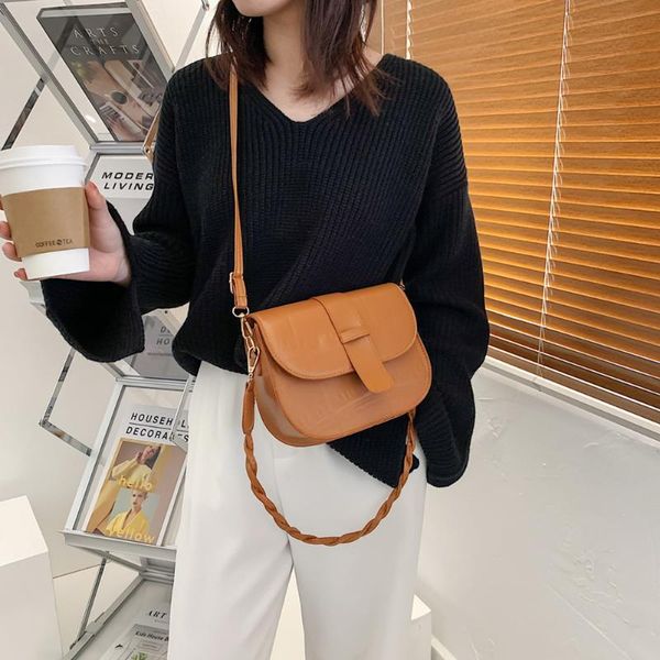 shoulder bags simply crossbody pu leather soft casual retro woven strap lady travel small handbags for women 2021
shoulder bags simply crossbody pu leather soft casual retro woven strap lady travel small handbags for women 2021