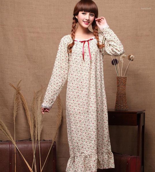 spring autumn ladies long sleeves 100% cotton small flower long loose garden princess style nightdress sleepwear home wear1, Black;red 
spring autumn ladies long sleeves 100% cotton small flower long loose garden princess style nightdress sleepwear home wear1, Black;red