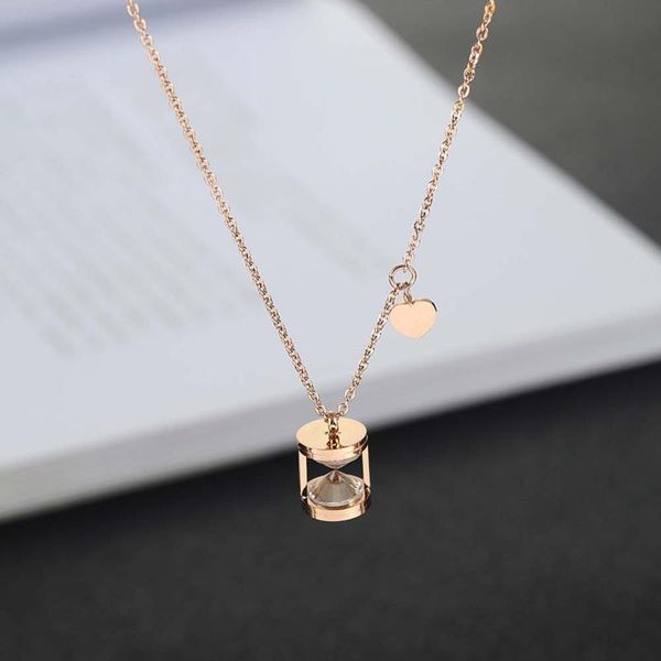 korean hourglass clavicle necklace personality titanium steel necklace female tide simple temperament fashion jewelry, Golden;silver
korean hourglass clavicle necklace personality titanium steel necklace female tide simple temperament fashion jewelry, Golden;silver