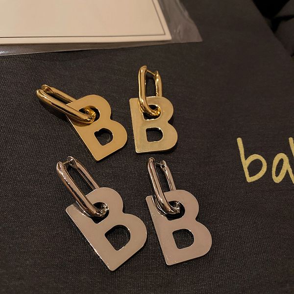 fashion european and american style elegant metal letter necklace for women trendy simple special-interest design clavicle chain internet ce, Golden;silver
fashion european and american style elegant metal letter necklace for women trendy simple special-interest design clavicle chain internet ce, Golden;silver