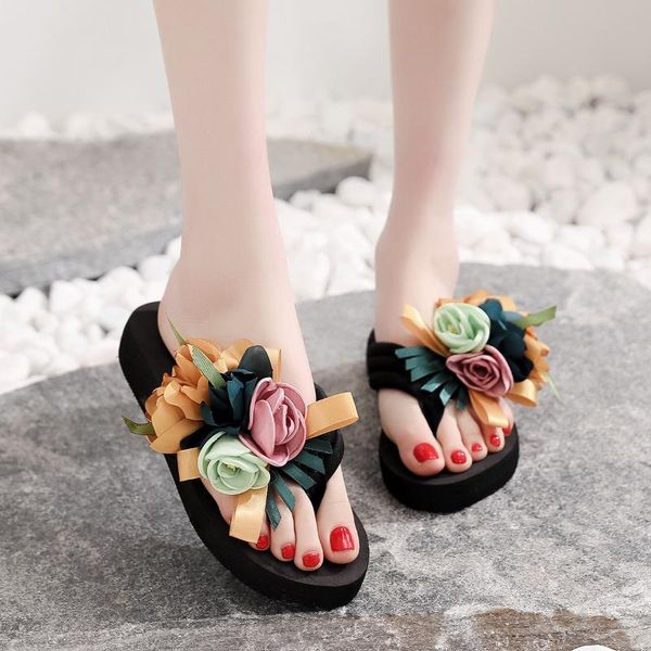 shoes woman 2021 slippers casual shale female beach on a wedge low flower rubber flip flops pantofle luxury sabot flat summer, Black
shoes woman 2021 slippers casual shale female beach on a wedge low flower rubber flip flops pantofle luxury sabot flat summer, Black