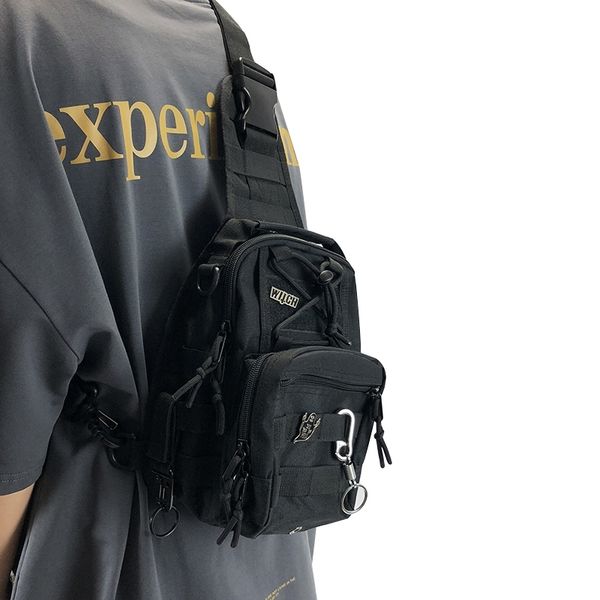 tactical men chest bags designer cool shoulder crossbody bags for men hip hop streetwear bag short trip travel messengers bag t200718
tactical men chest bags designer cool shoulder crossbody bags for men hip hop streetwear bag short trip travel messengers bag t200718
