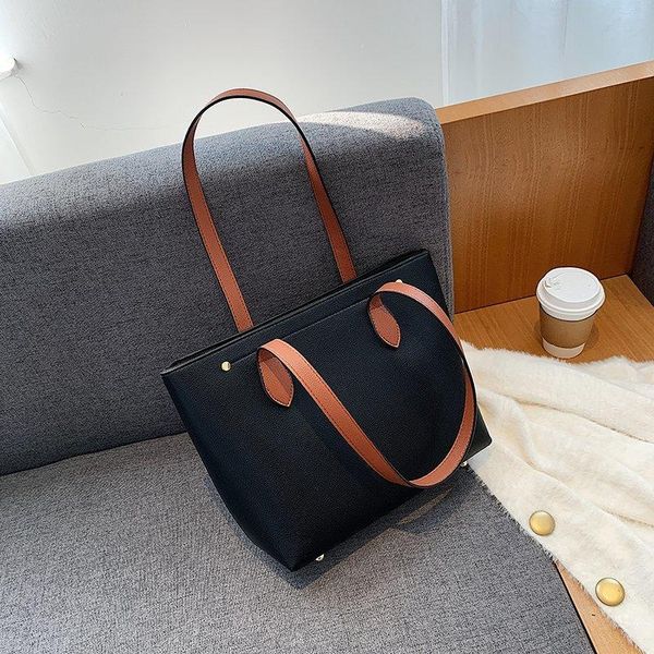 autumn and winter 2020 new fashion all-match casual large capacity handbag shoulder bag
autumn and winter 2020 new fashion all-match casual large capacity handbag shoulder bag