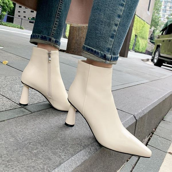 2021 women ankle boots genuine leather poined toe high heels women pumps winter new wedding prom shoes woman1, Black
2021 women ankle boots genuine leather poined toe high heels women pumps winter new wedding prom shoes woman1, Black