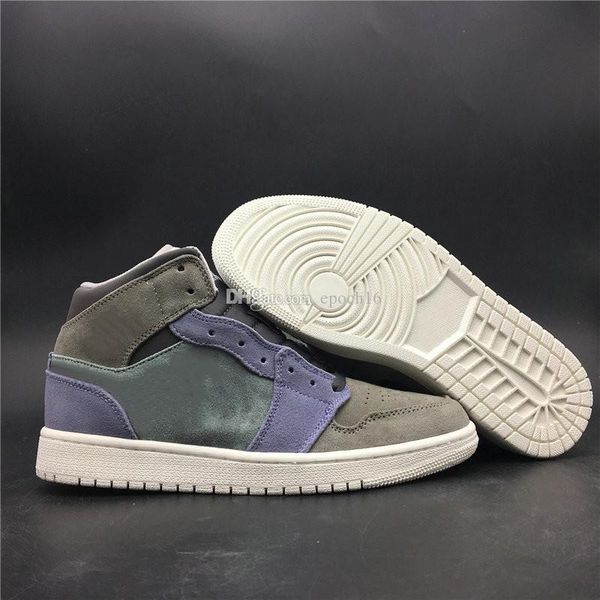 authentic 1 mid suede grey purple white man designer outdoor shoes amazing light cyan pumice thunder grey sport trainers sale
authentic 1 mid suede grey purple white man designer outdoor shoes amazing light cyan pumice thunder grey sport trainers sale