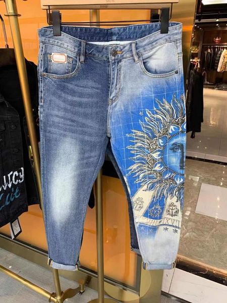 men's jeans vk0163 fashion 2021 runway european design party style clothing, Blue
men's jeans vk0163 fashion 2021 runway european design party style clothing, Blue