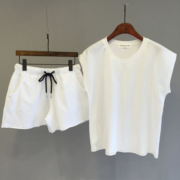 2020 new summer and korean foreign style fashion loose casual sportswear set women's hong kong style shorts and shortssleeveless shorts, Gray
2020 new summer and korean foreign style fashion loose casual sportswear set women's hong kong style shorts and shortssleeveless shorts, Gray