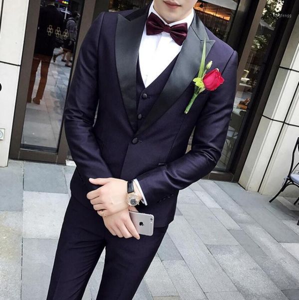 mens shawl collar suit contrast satin collartuxedo wedding suit for men costume hommes smoking dinner party groom marriage1, White;black
mens shawl collar suit contrast satin collartuxedo wedding suit for men costume hommes smoking dinner party groom marriage1, White;black