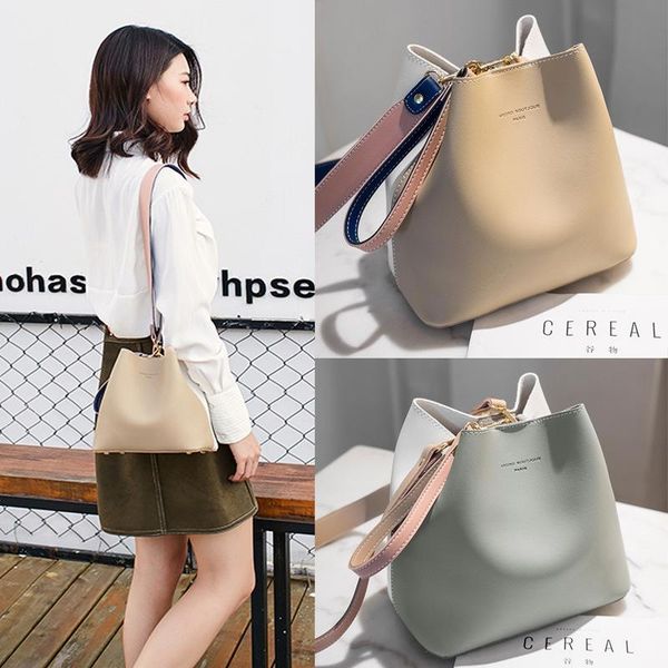 bucket bag 2021 style simple women's crossbody classic casual large size vintage soft shoulder bags
bucket bag 2021 style simple women's crossbody classic casual large size vintage soft shoulder bags
