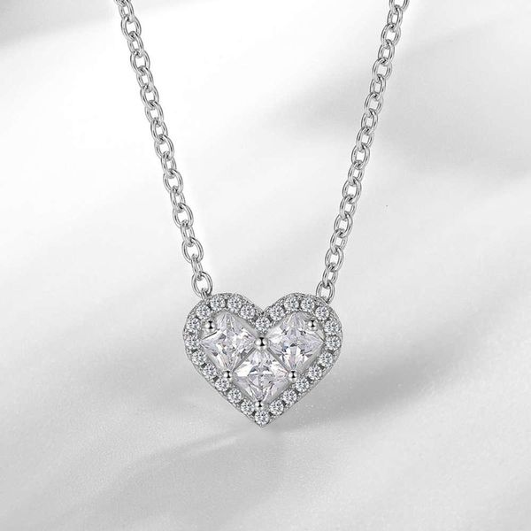 luxurys designers fashion dz076 new creative peach heart women's pendant princess simulation pendant can be worn with clavicle chain je, Silver
luxurys designers fashion dz076 new creative peach heart women's pendant princess simulation pendant can be worn with clavicle chain je, Silver