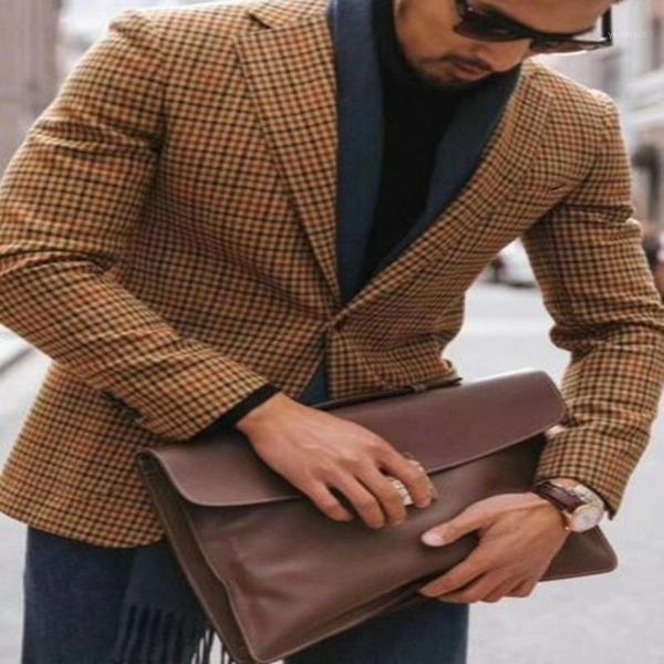 2021 men's houndstooth suits 2 pc tweed blazer and pants notch lapel formal evening party tuxedos office new design tuxedos1, White;black
2021 men's houndstooth suits 2 pc tweed blazer and pants notch lapel formal evening party tuxedos office new design tuxedos1, White;black