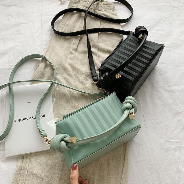 2020 марка сумки женщин jelly crossbody сумка для женщин сумка летние сумки на ремне день кладка малый закрылков кошелек
2020 марка сумки женщин jelly crossbody сумка для женщин сумка летние сумки на ремне день кладка малый закрылков кошелек