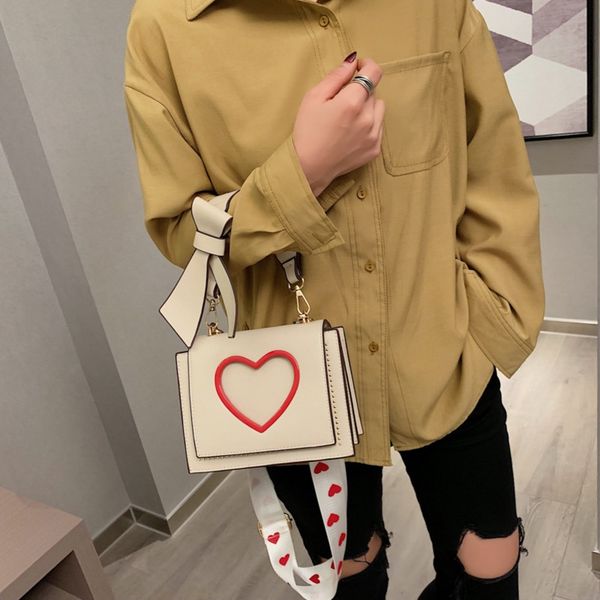 ins portable women's new autumn 2020 wide shoulder small small square love single shoulder crossbite girl's bag square bag p6sf7
ins portable women's new autumn 2020 wide shoulder small small square love single shoulder crossbite girl's bag square bag p6sf7