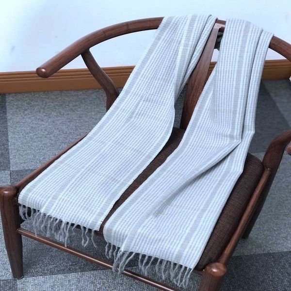 2021 women scarfs luxury designer scarfs for women 100% pure cashmere striped pattern scarf embroidery classic style couple scarfa1, Blue;gray
2021 women scarfs luxury designer scarfs for women 100% pure cashmere striped pattern scarf embroidery classic style couple scarfa1, Blue;gray
