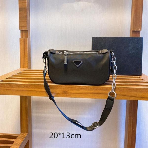 2020 new fashion ladies underarm one shoulder nylon waist bag
2020 new fashion ladies underarm one shoulder nylon waist bag