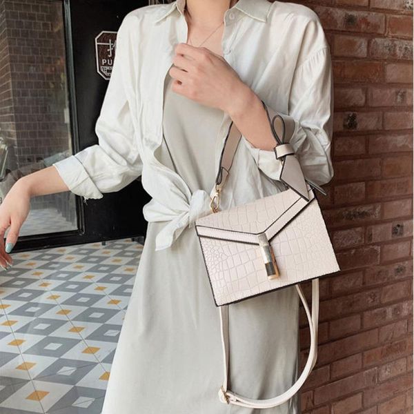 женская сумка 2020 2020 лето новые тенденции crossbody плеча модельера сумки женские сумки болса feminina болса #t
женская сумка 2020 2020 лето новые тенденции crossbody плеча модельера сумки женские сумки болса feminina болса #t