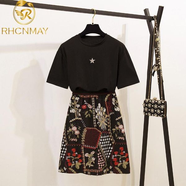 new women's diamond beadings star tees blouses ladies and black luxury floral embroidery skirt suit set1, White
new women's diamond beadings star tees blouses ladies and black luxury floral embroidery skirt suit set1, White
