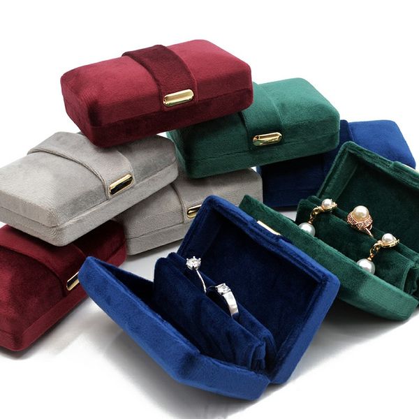 2020 new creative diamond ring ring earring box silk suede metal tin box super smooth feel jewelry box, Black;white
2020 new creative diamond ring ring earring box silk suede metal tin box super smooth feel jewelry box, Black;white