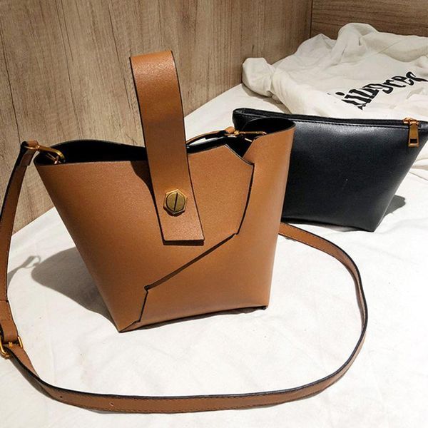 2pcs set women lady leather shoulder bag vintage handbag satchel clutch coin purse makeup bags
2pcs set women lady leather shoulder bag vintage handbag satchel clutch coin purse makeup bags