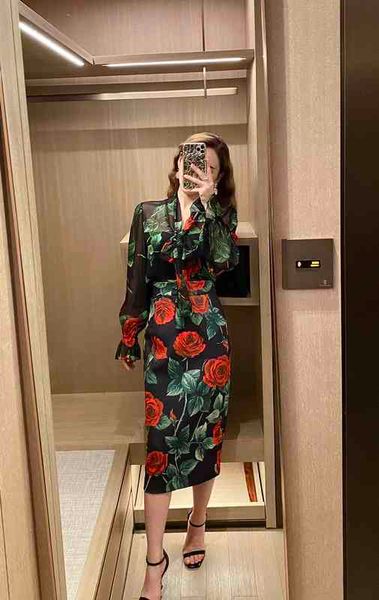two piece dress release spring autumn d style design luxury pure silk black flower print women suit shirt and super elgant oo27, White
two piece dress release spring autumn d style design luxury pure silk black flower print women suit shirt and super elgant oo27, White